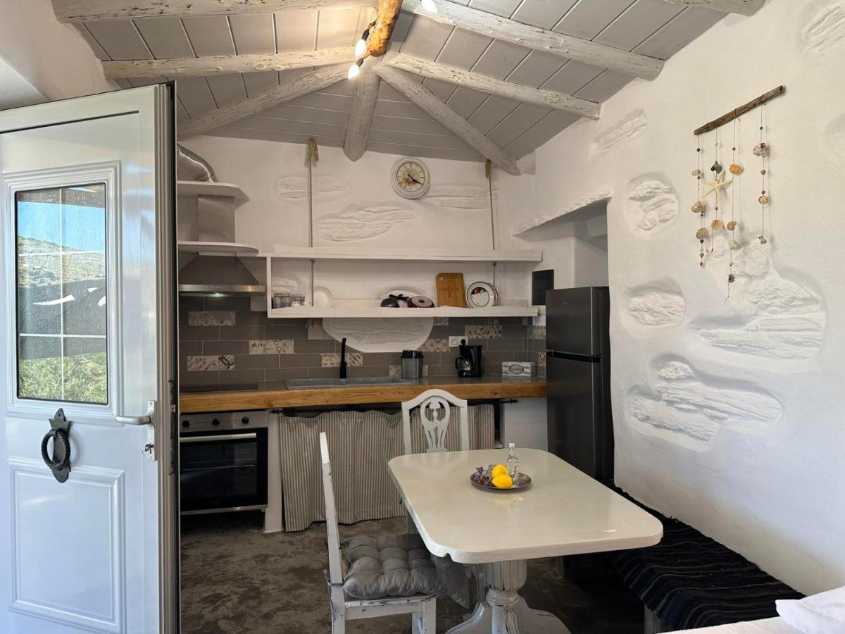 Richie'S Sea View Romantic Residences Ipsila エクステリア 写真